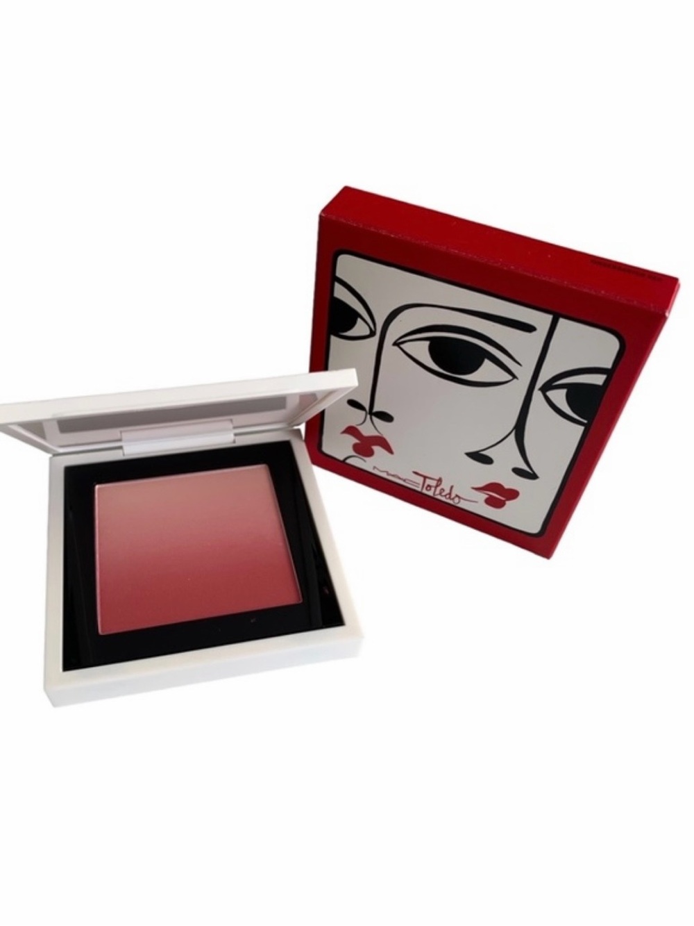 NIB MAC x Toledo Limited Edition Gradient Blush Compact in Kindergarten Red